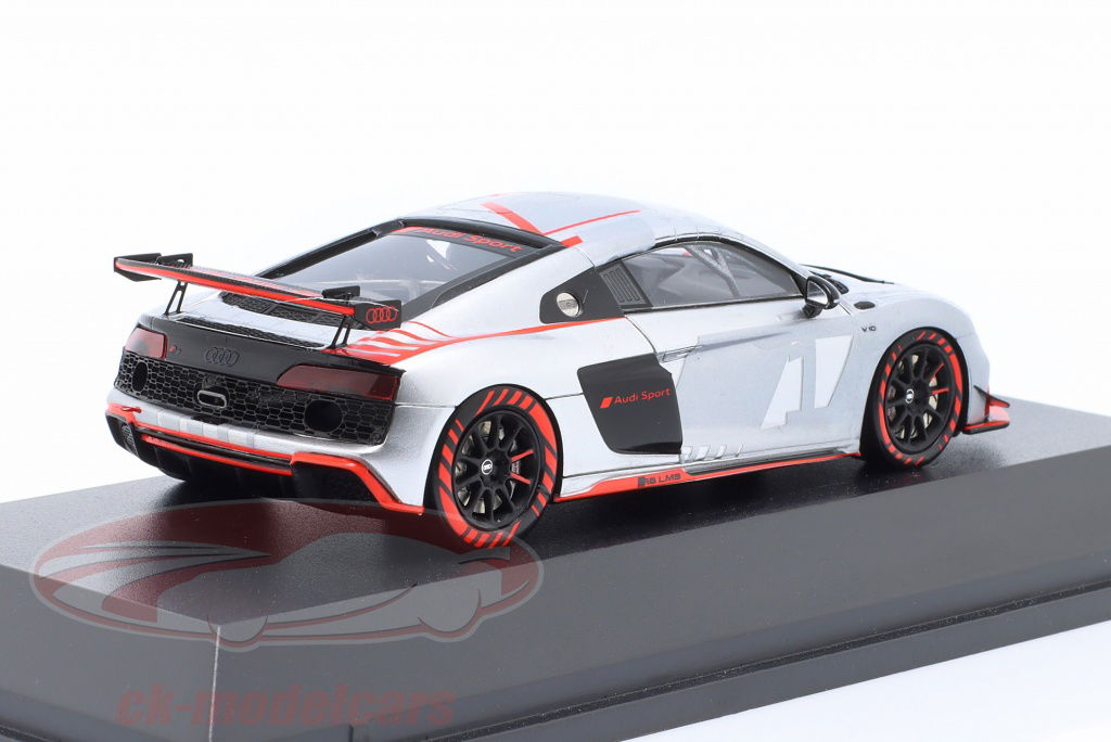 Spark製　Audi R8 LMS アイスシルバー　2016年　ロードカー Spark製 Audi R8 LMS アイスシルバー 2016年 ロードカー