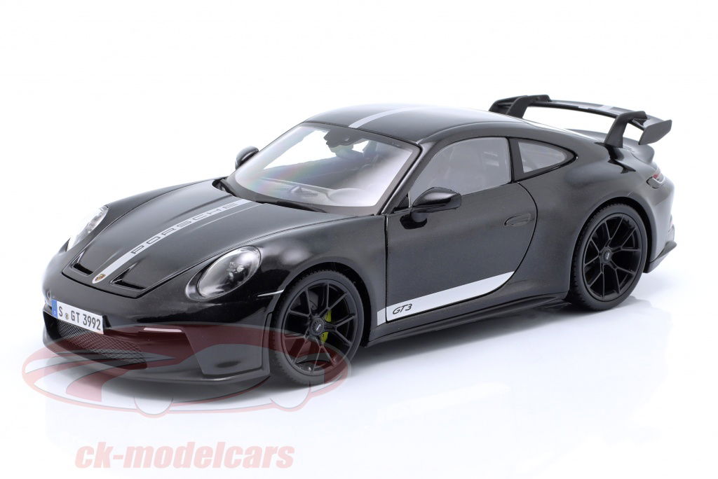 maisto-1-18-porsche-911-992-gt3-ano-de-construccion-2022-negro-decoracion-36458/