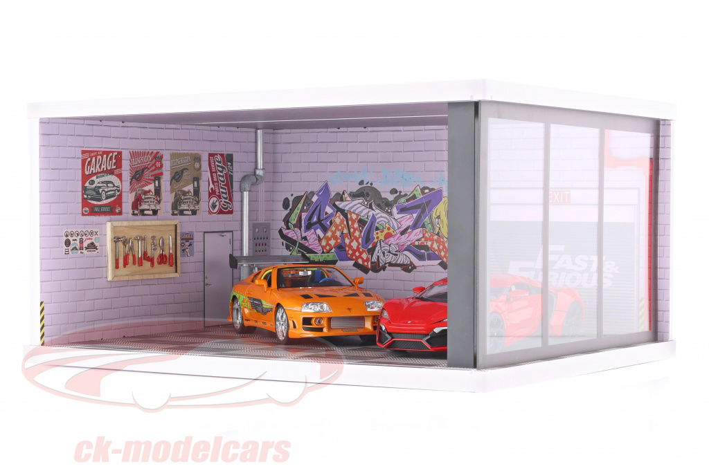 TOURING 1:18 Diorama-Kit 自動車修理工場 のために モデルカー