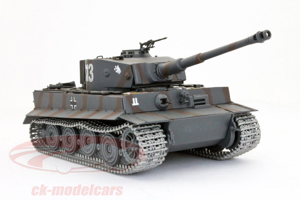 Minichamps 1:35 Tank combat vehicle VI Tiger I Late Version