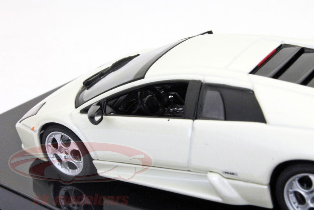 AUTOart 1:43 ランボルギーニ ムルシエラゴ 年 2001 白い風船