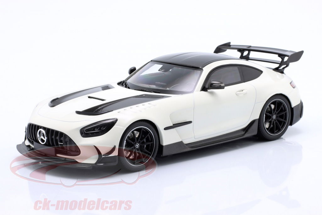 minichamps-1-18-mercedes-amg-gt-black-series-ano-de-construccion-2020-blanco-metalico-155032022/