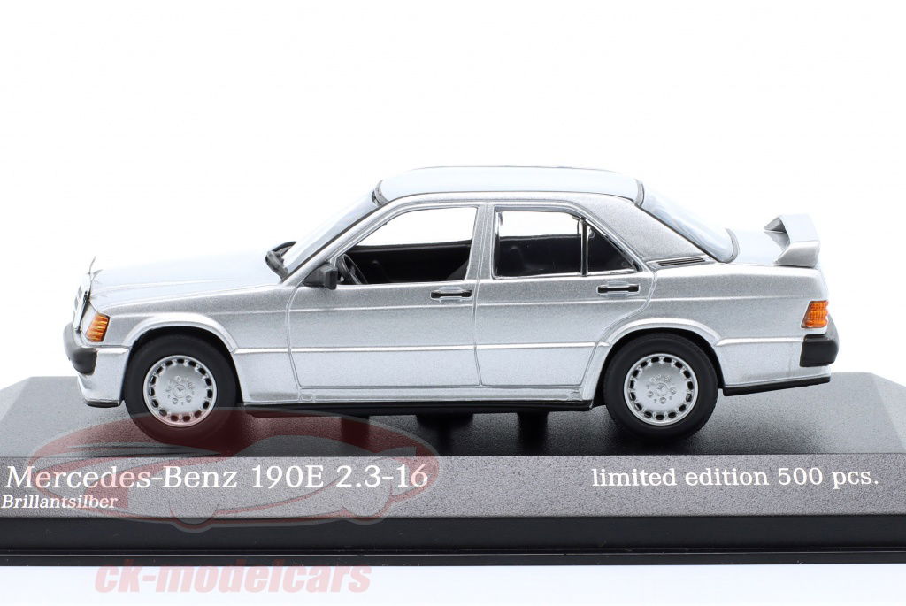 Minichamps 1:43 Mercedes-Benz 190E 2.3 (W201) Baujahr 1984
