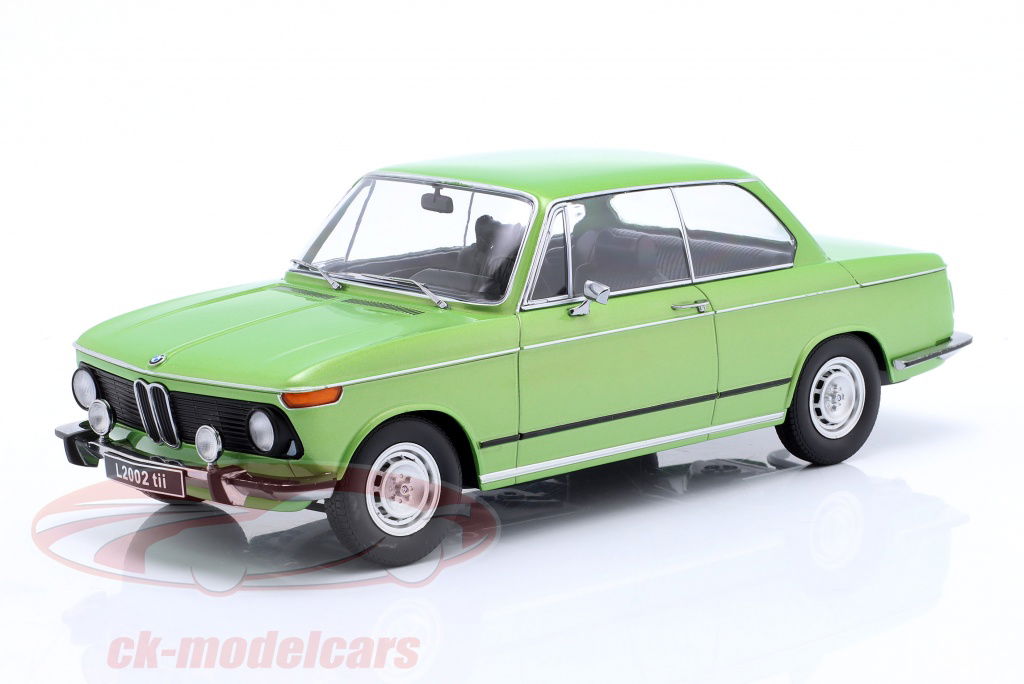 kk-scale-1-18-bmw-l-2002-tii-2-series-year-1974-green-metallic-kkdc181141/