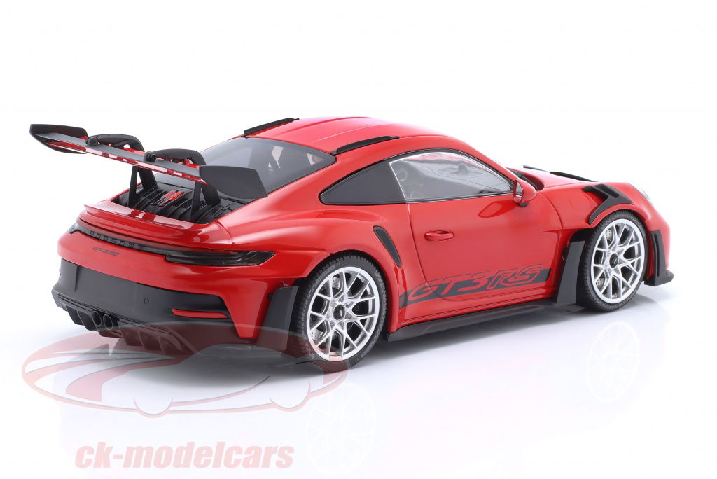 Minichamps 1:18 Porsche 911 (992) GT3 RS 2023 guards red