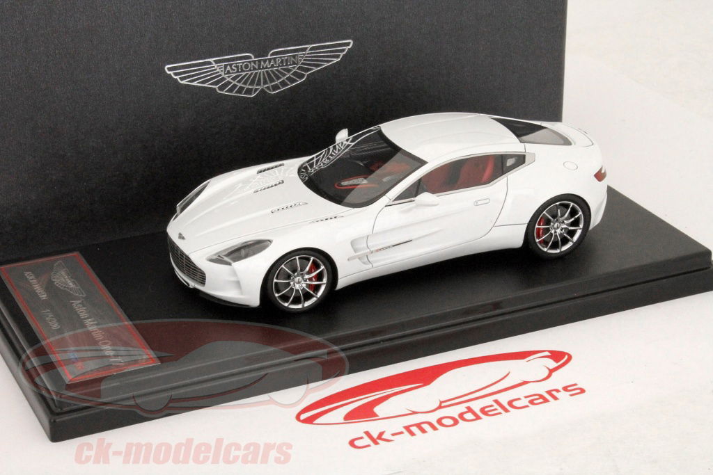 frontiart-1-43-aston-martin-one-77-blanc-f012-02/