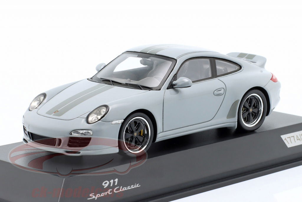 Spark 1:43 Porsche 911 (997) Sport Classic グレー