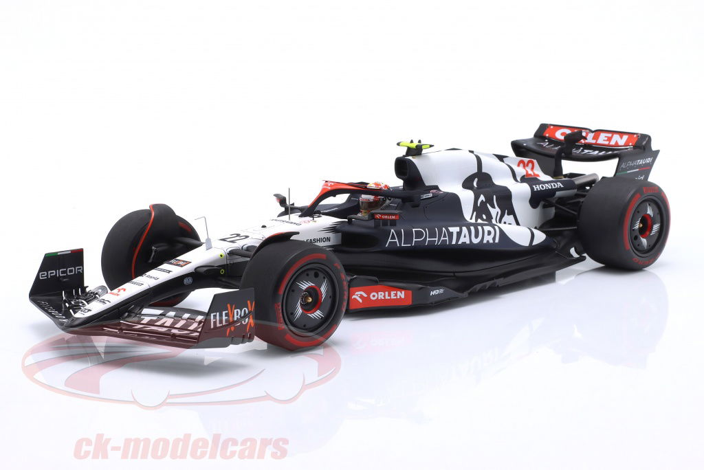 Spark 1:18 Yuki Tsunoda Alpha Tauri AT04 #22 Bahrain GP