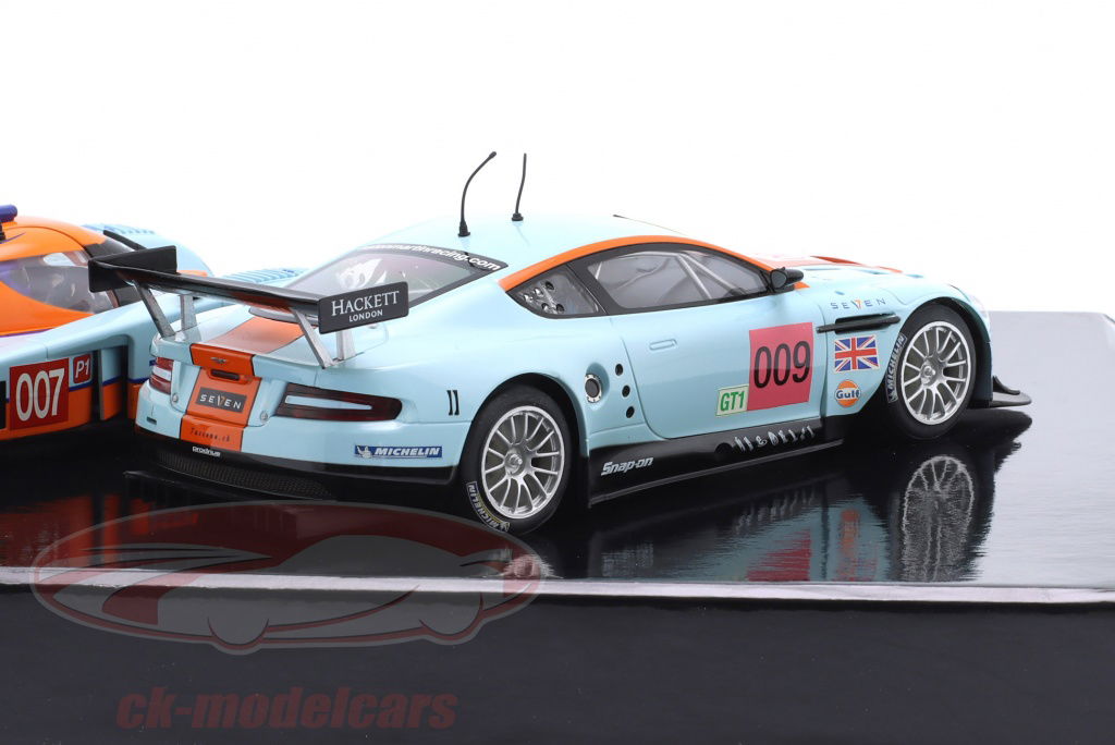 Scalextric 1:32 2-Car Gulf Set: Aston Martin DBR9 #009