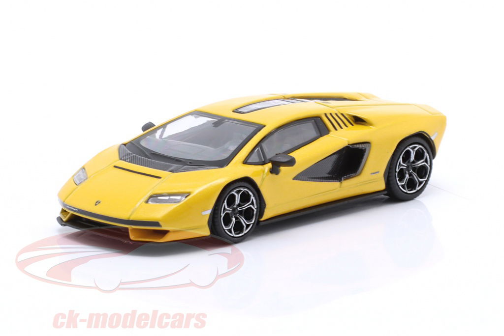 true-scale-1-64-lamborghini-countach-lpi-800-4-giallo-mgt00733l/