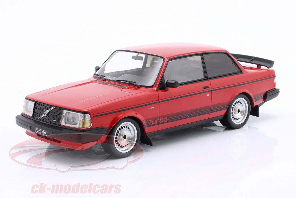 Ixo 1:18 Volvo 240 Turbo Custom year 1984 red 18CMC177.22