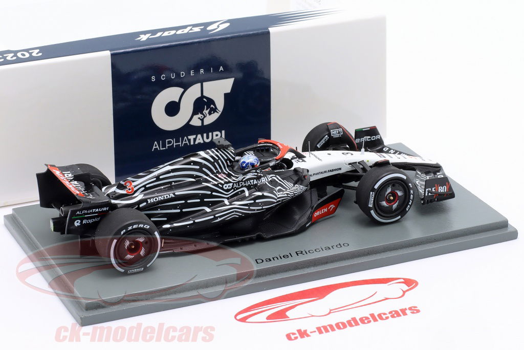 アクアーリオ Spark 1:43 Daniel Ricciardo AlphaTauri AT04 #3 Las Vegas GP