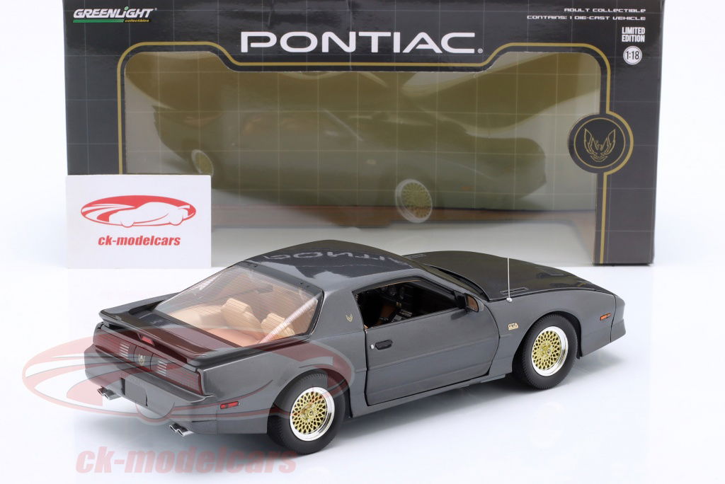 ポンティアックTrans Am 1/18 1989 Pontiac Firebird Trans Am GTA – Gray 1:18 Scale Model
