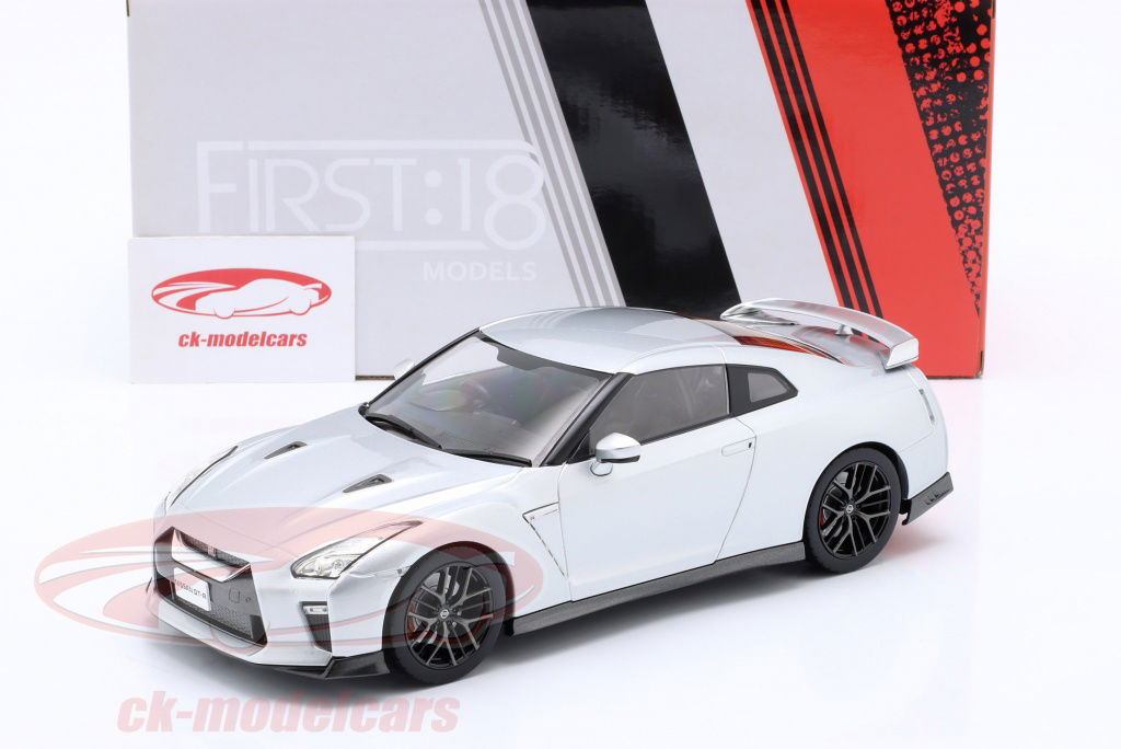 First18 1:18 Nissan GT-R (R35) year 2017 silver F18-021