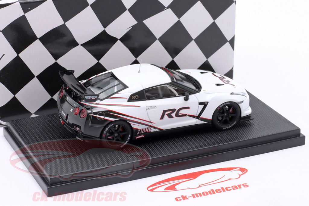 Nissan GT-R 1/43 Nismoモデル 1/43 Kyosho Nissan GT-R NISMO Special edition 2022 White