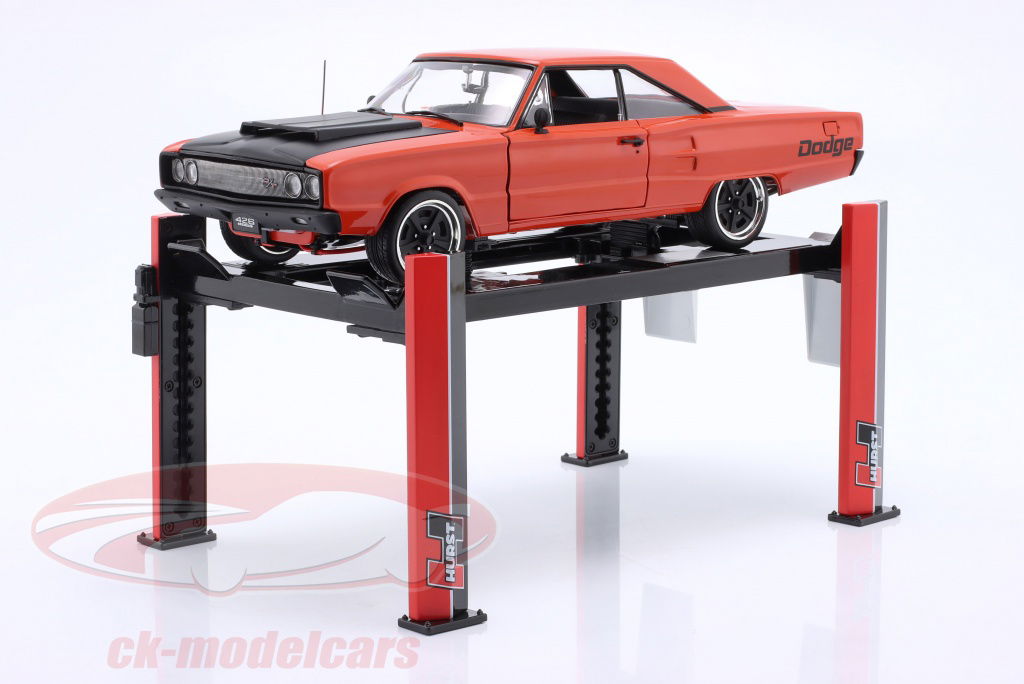 GreenLightグリーンライト/4Post Lift リフト 1/18 GreenLightグリーンライト/4Post Lift リフト 1/18 GREENLIGHT