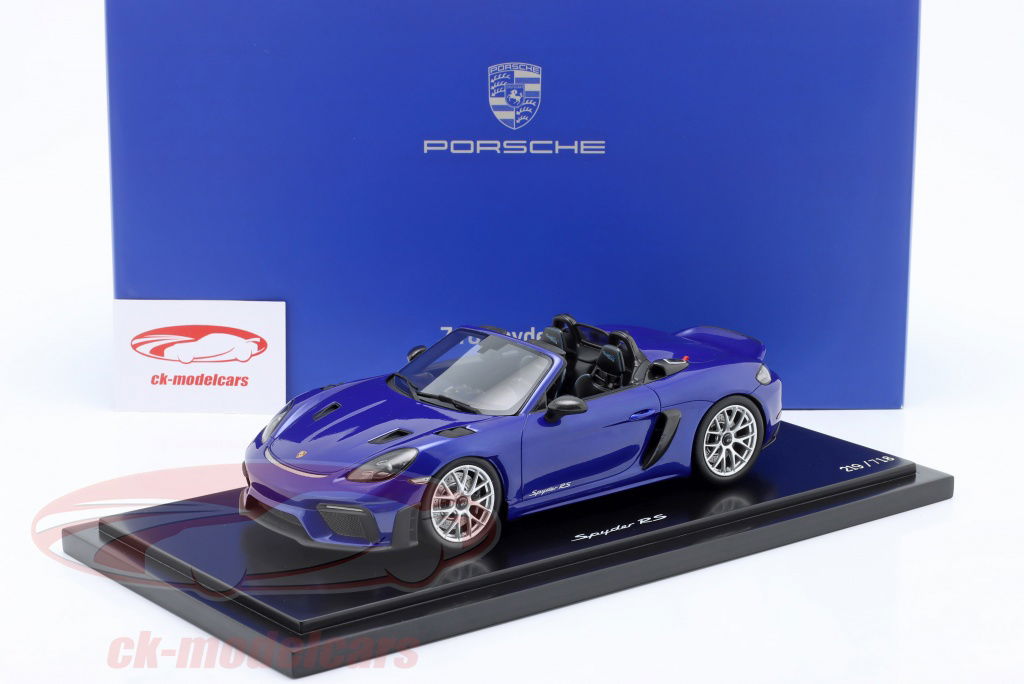 Porsche RS Spyder 1/18 ブラックカーボン Spark 1:18 Porsche 718 (982) Spyder RS year 2024 vanadium