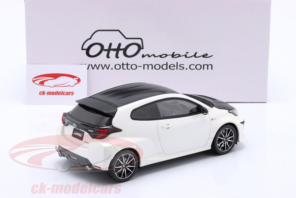 OTTO 1/18 トヨタ ヤリス GRMNパッケージ 2022 パールホワイト OTTO 1/18 トヨタ ヤリス GRMNパッケージ 2022 パールホワイト