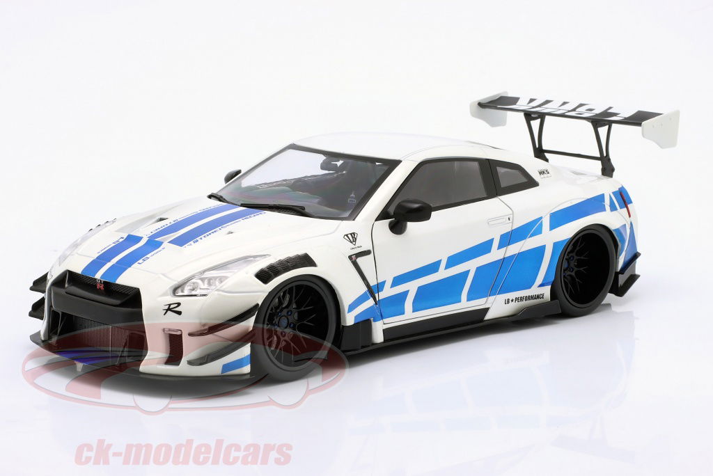 Nissan GT-R R35LB★PERFORMANCE 1/18 1/18 PGM Nissan Skyline GT-R GTR LB GTR35 (Holographic