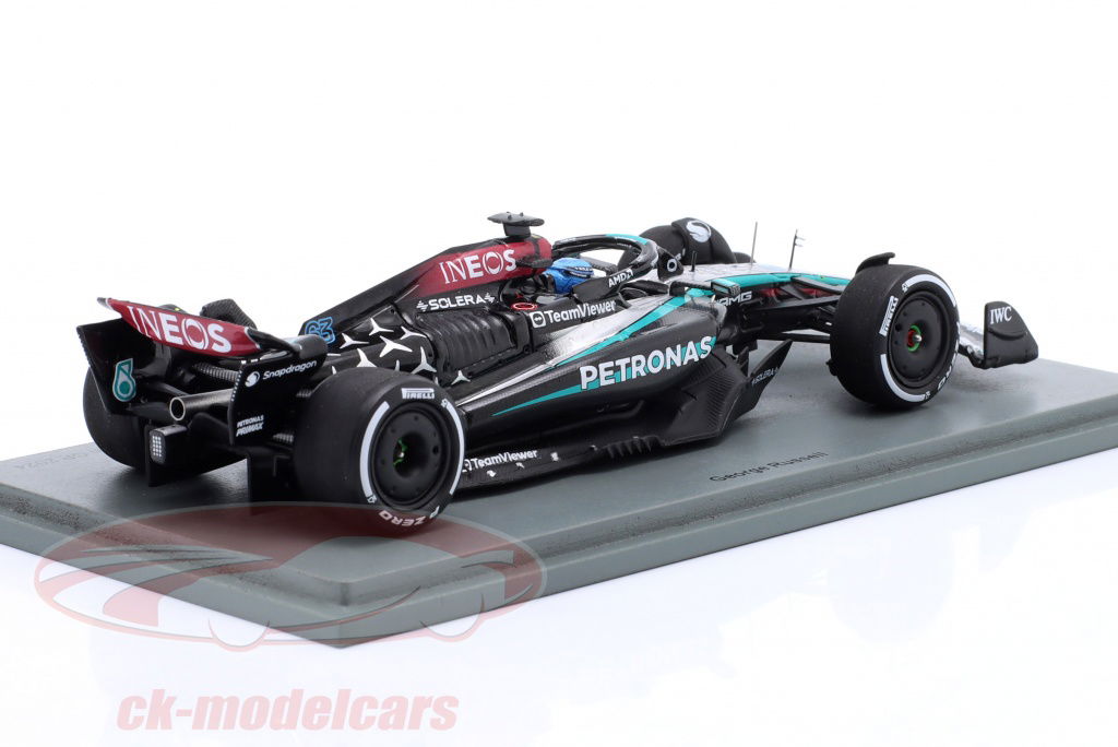Spark 1:43 G. Russell Mercedes-AMG F1 W15 #63 Winner