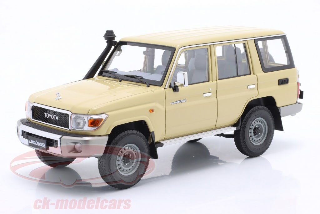 almost-real-1-18-toyota-land-cruiser-j76-ano-de-construccion-2017-beige-alm870102/
