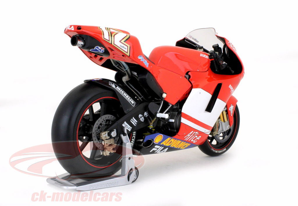 ミニチャンプス　ドゥカティ　デスモセディチ　MotoGP 2004 Minichamps 1:6 トロイ·ベイリスドゥカティデスモセディチMotoGP