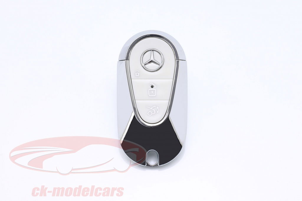 cle-usb-32gb-mercedes-benz-generation-7-blanc-chrome-b6695911439/
