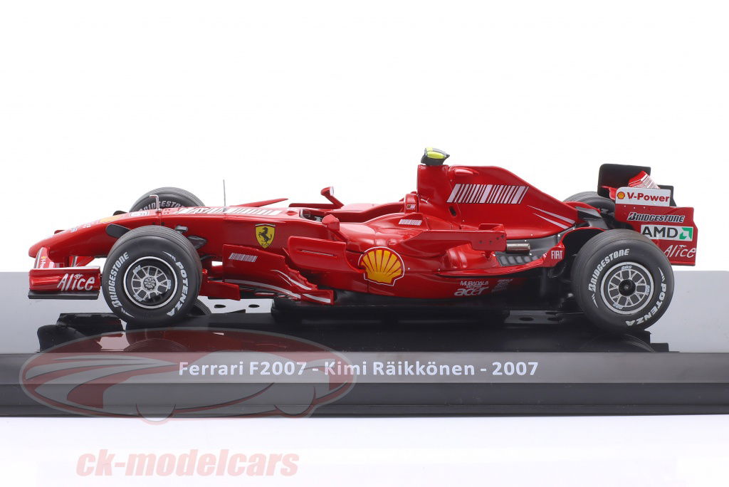 Premium Collectibles 1:24 Kimi Räikkönen Ferrari F2007 #6