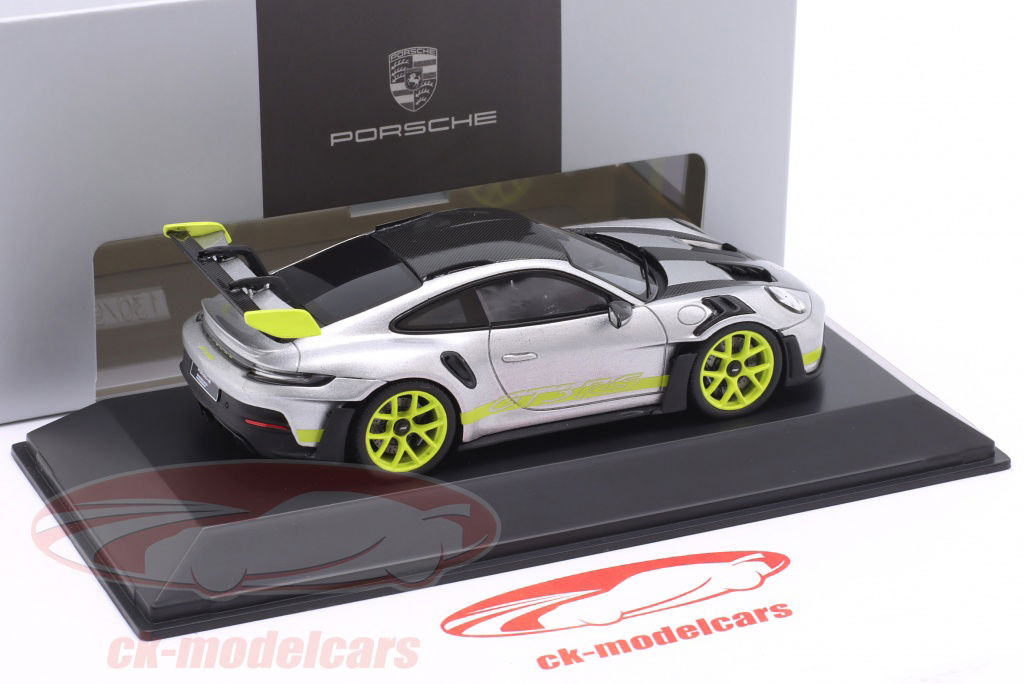 Spark 1:43 Porsche 911 (992) GT3 RS 銀 / アシッドグリーン