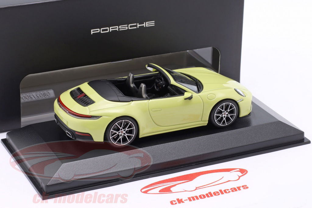 Minichamps 1:43 Porsche 911 (992.2) Carrera Convertible 2024