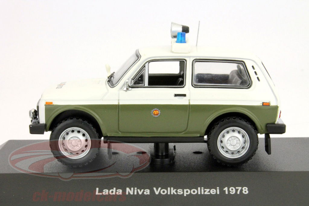 【yaharu 】1/43 ラーダ　ニーヴァ　ミニカー(絶版) ミニカー 1/87 ラーダ ニーヴァ(ブラック) [020804] | おもちゃ