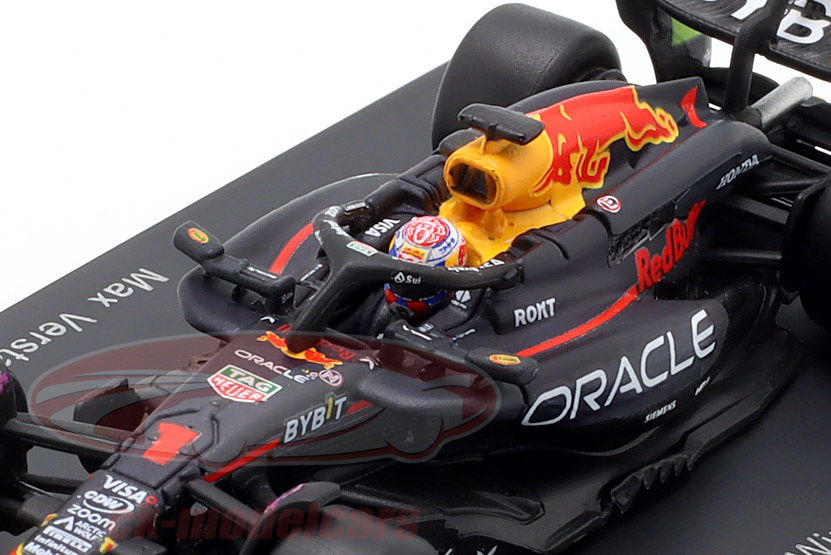 Spark 1:64 M. Verstappen Red Bull RB20 #1 勝者 Brasilien GP