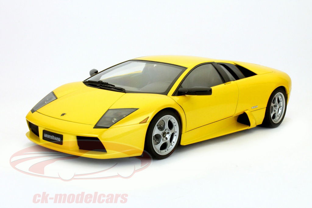 ムルシエラゴ　メタリックイエロー　1/12　Autoart AUTOart 1:12 一時12ランボルギーニムルシエラゴイエロー