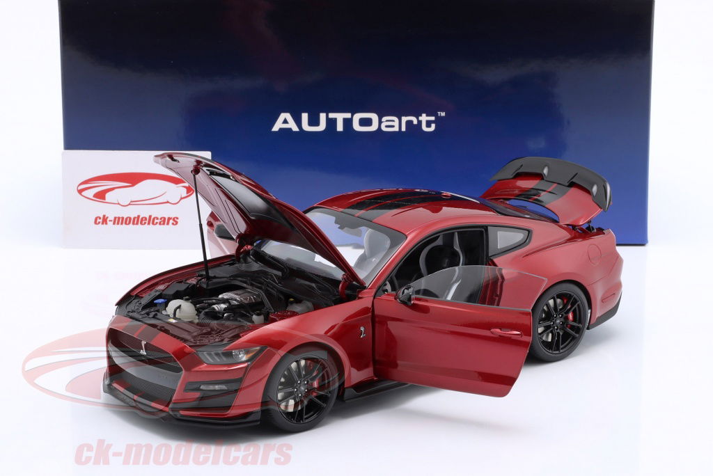 AUTOart 1:18 シェルビーGT500 レッド AUTOart 1:18 Ford Mustang Shelby GT500 red / black 73098 model car