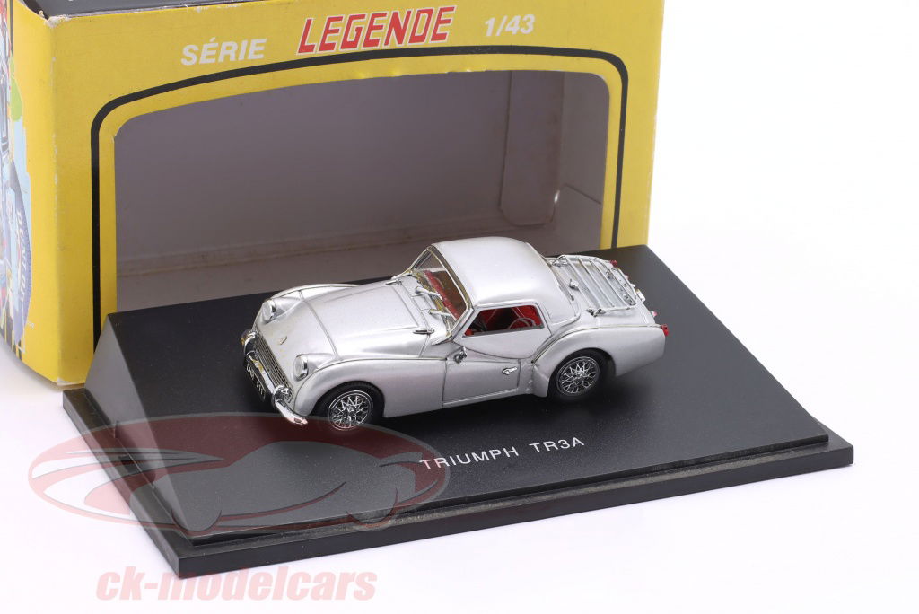 jouef-evolution-1-43-triumph-tr3a-plata-jousef-evolution-1009/