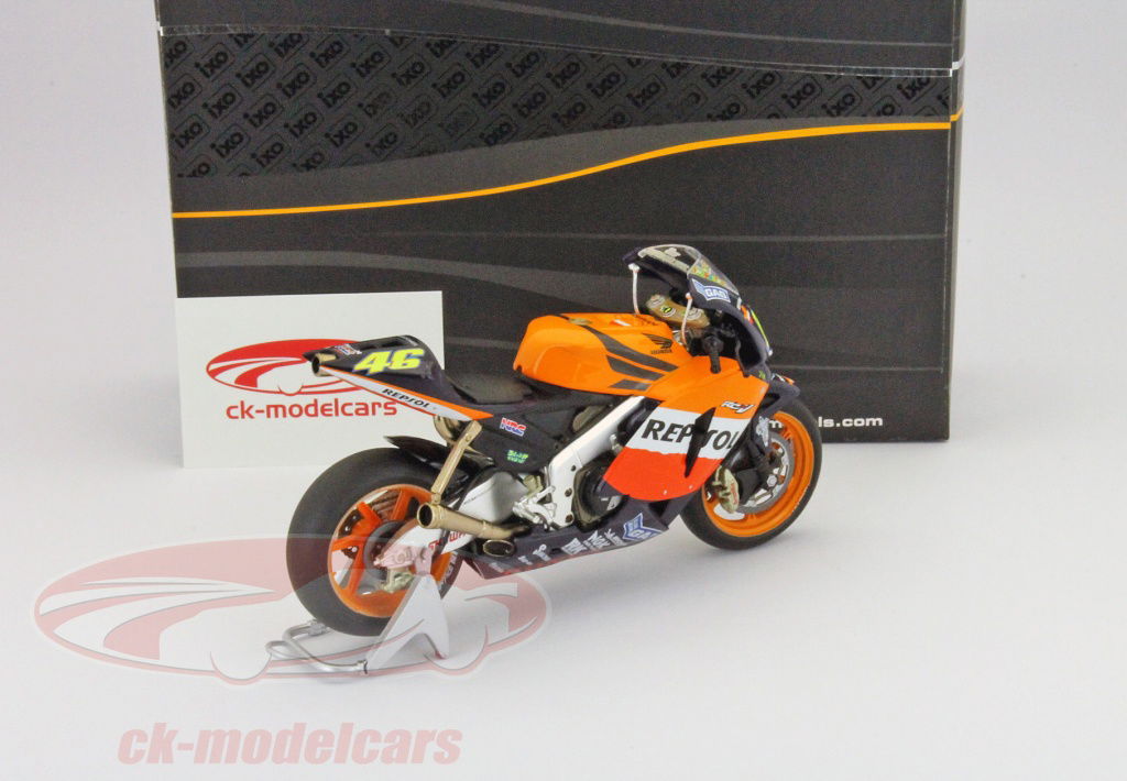 Honda RC211V ロッシ 2003 1:12 写真上のみ Honda RC211V ロッシ 2003 1:12 写真上のみ オートバイ・バイク