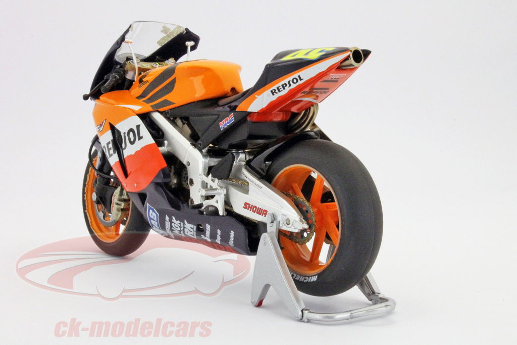 Honda RC211V ロッシ 2003 1:12 1台のみ Honda RC211V ロッシ 2003 1:12 1台のみ - メルカリ