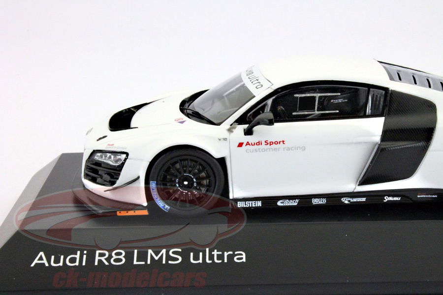 Spark 1:43 Audi R8 LMS Ultra Plain Body race version white