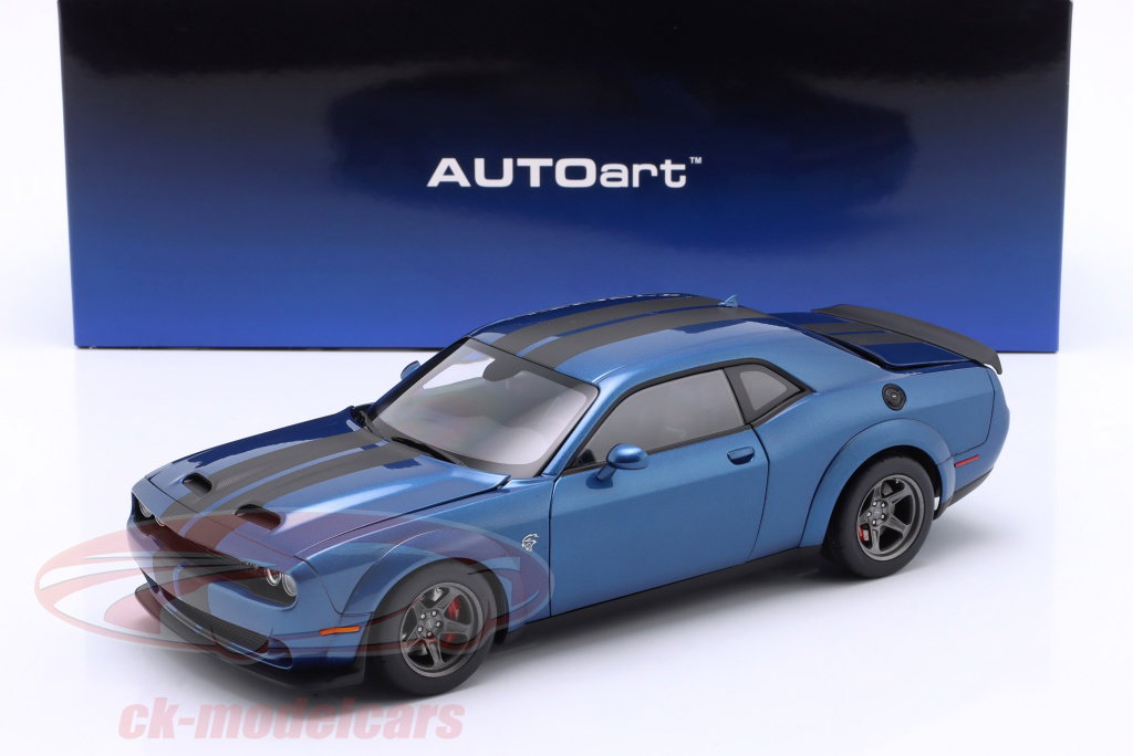 autoart-1-18-dodge-challenger-srt-jailbreak-2022-indigo-71763/