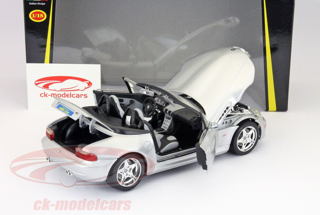 Burago  BMW M ロードスター BBurago Gold - BMW M Roadster Convertible (1996, 1:18