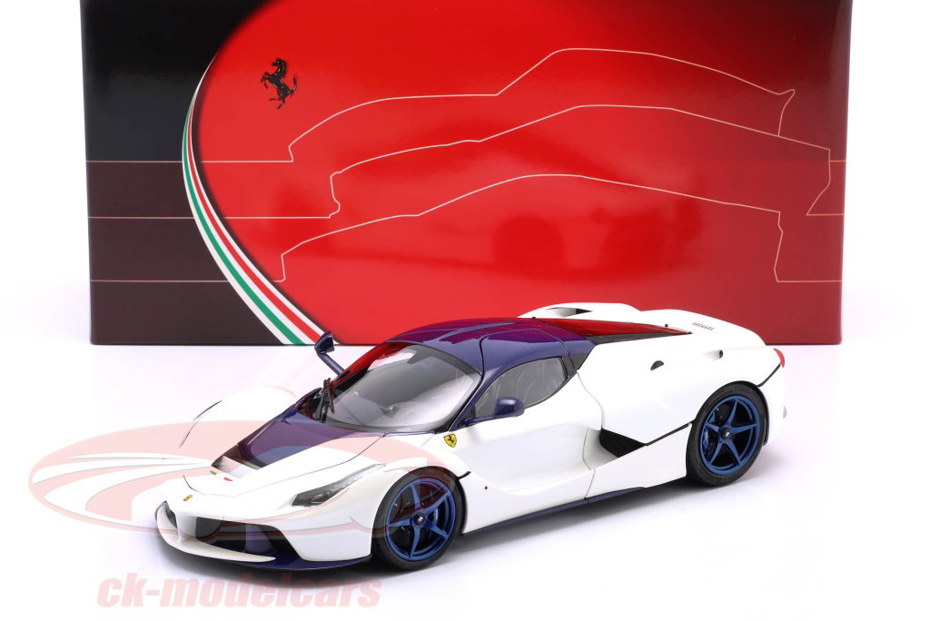 bbr-models-1-18-ferrari-laferrari-ano-de-construccion-2012-blanco-azul-bbr182238/