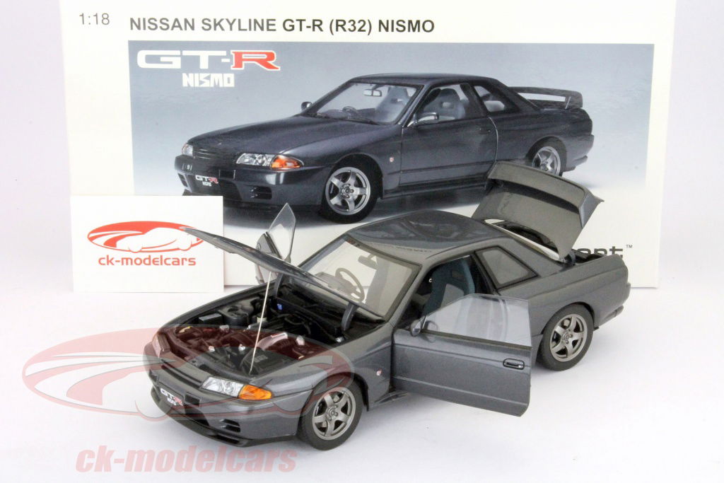 ミニカー NISSAN SKYLINE GT-R (R32) 1/18 AUTOart AUTOart 1:18 Nissan Skyline GT-R (R32) Bathurst Plain Body