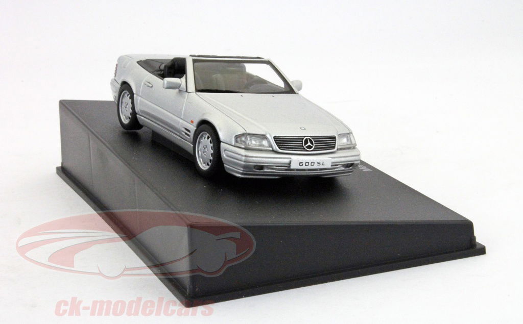autoart-1-43-sl-600-56231/