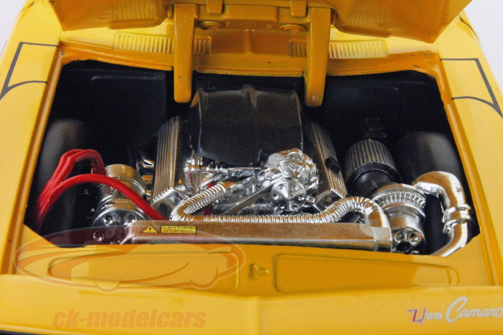 Jadatoys 1:18 Chevrolet Chevy Camaro year 1968 yellow