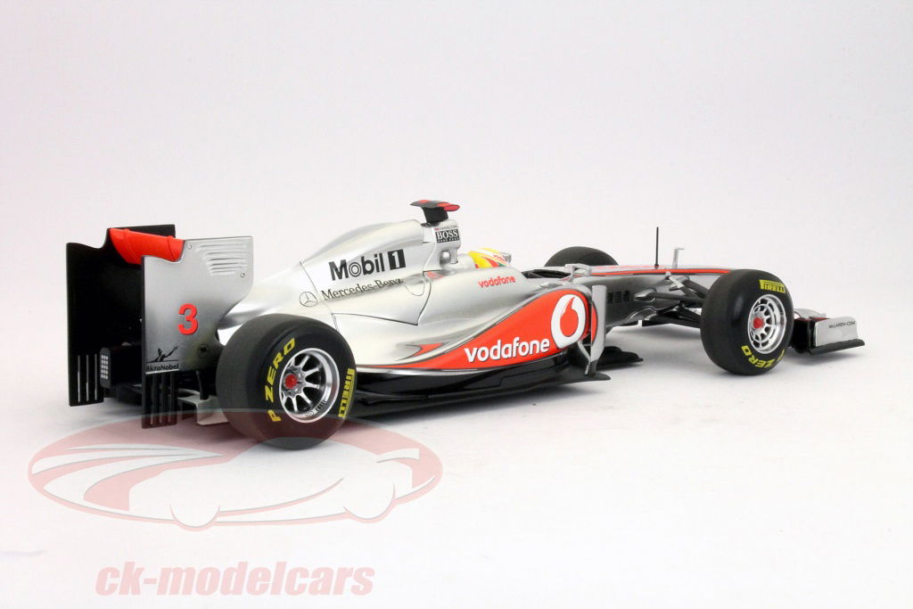 Minichamps 1:18 Lewis Hamilton McLaren Mercedes MP 4-26