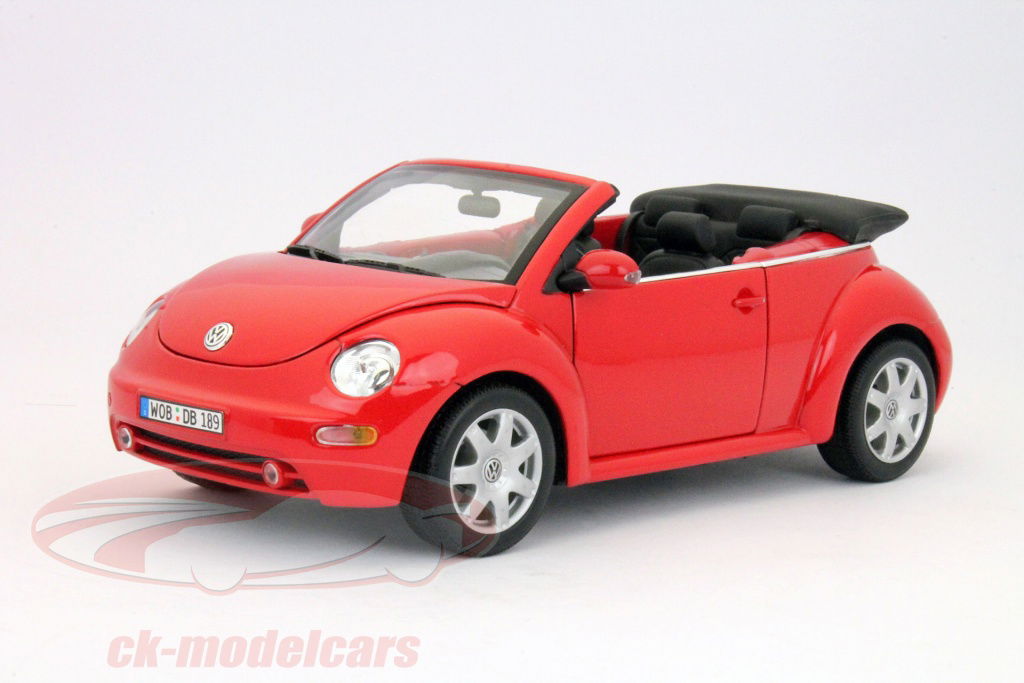 Welly 1:18 Volkswagen VW New Beetle convertible red 75280