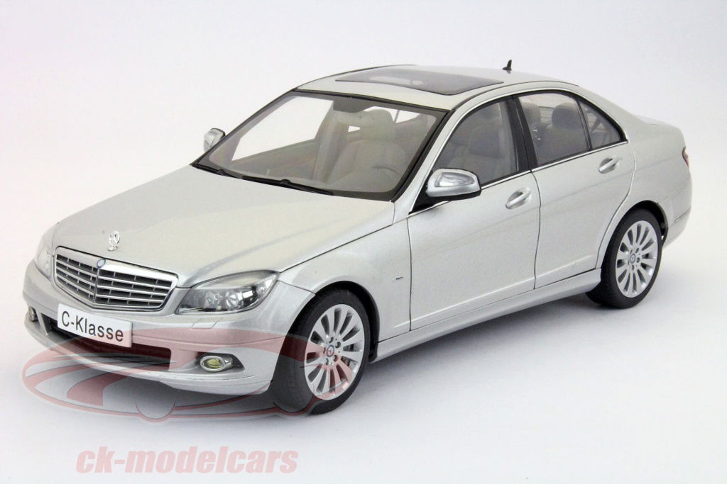 autoart-1-18-c-76261/