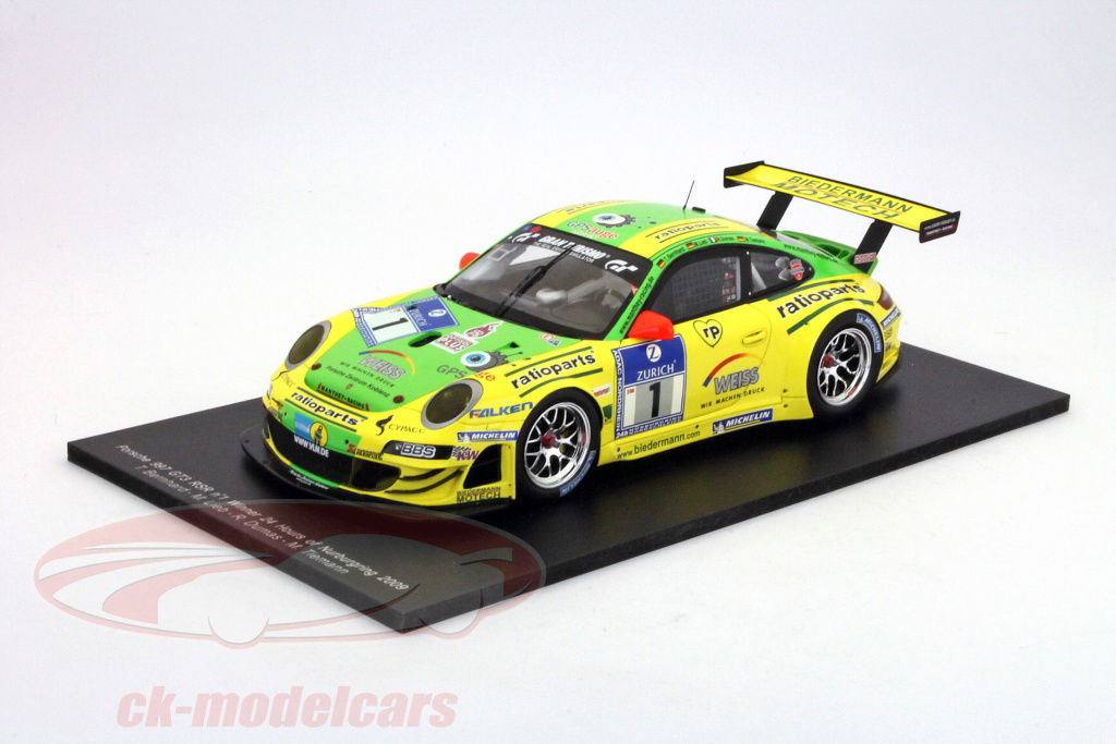 Spark 1:18 ポルシェ911 GT3 RSR＃1マンタイレーシングウィナー