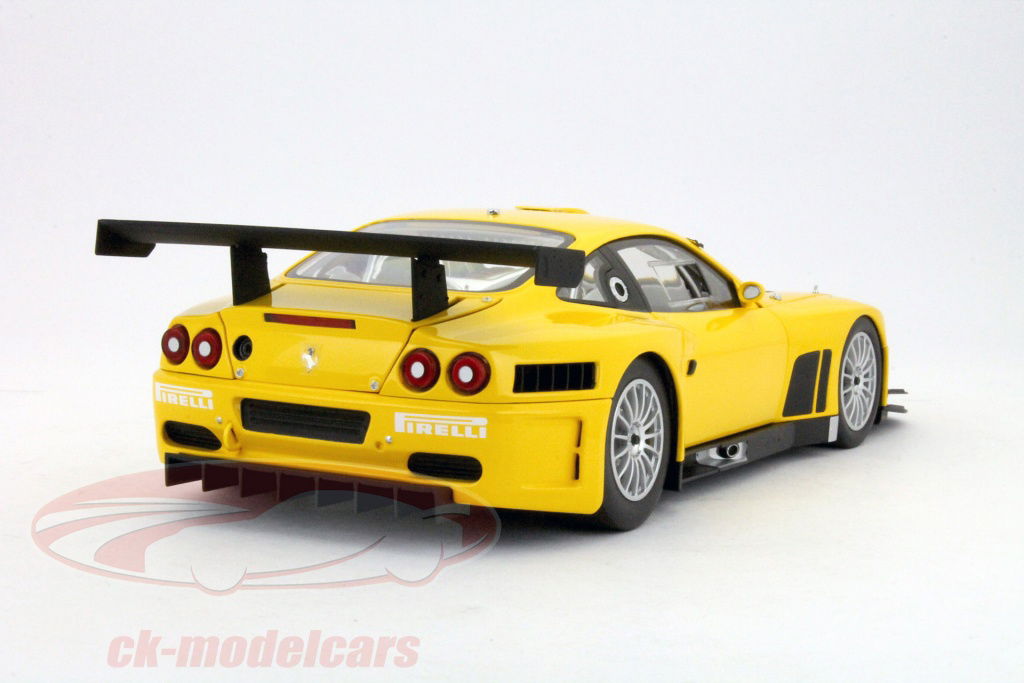 希少価値　激レア　Ferrari 575 GTC 1/18スケール 希少価値 激レア Ferrari 575 GTC 1/18スケール - メルカリ