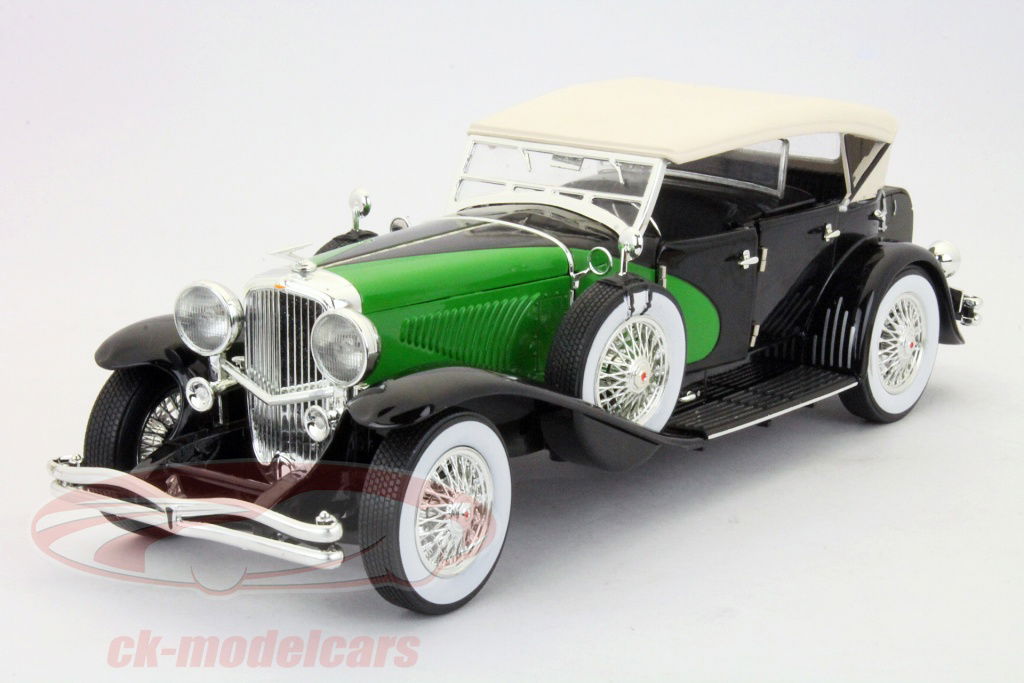 車　クラシックカー　メタルキット　１/１８　Ｄｕｅｓｅｎｂｅｒｇ　モデルＳＪ 1:18-Scale 1934 Duesenberg Model J Diecast Car: Black/Green